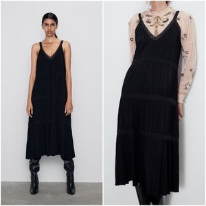 🤍 ZARA Black Bandage Knit Maxi Dress with Lace Detail